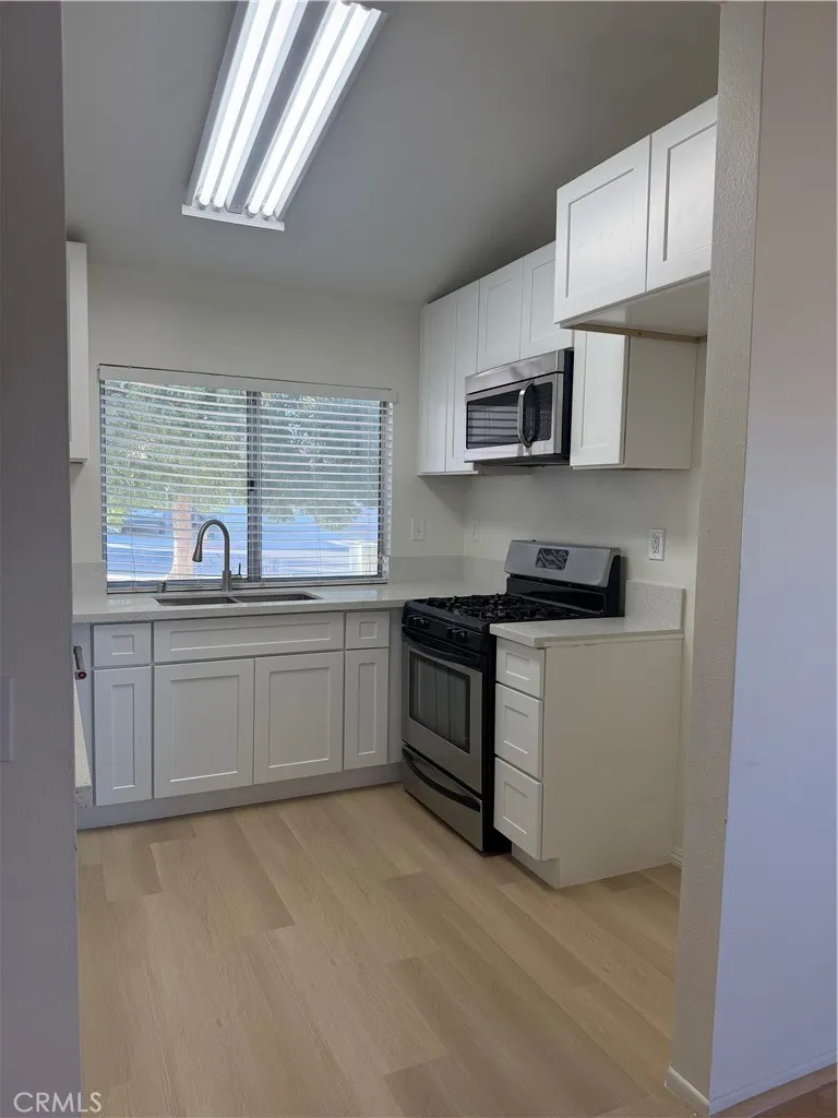15189 Sunflower Victorville, CA 92394