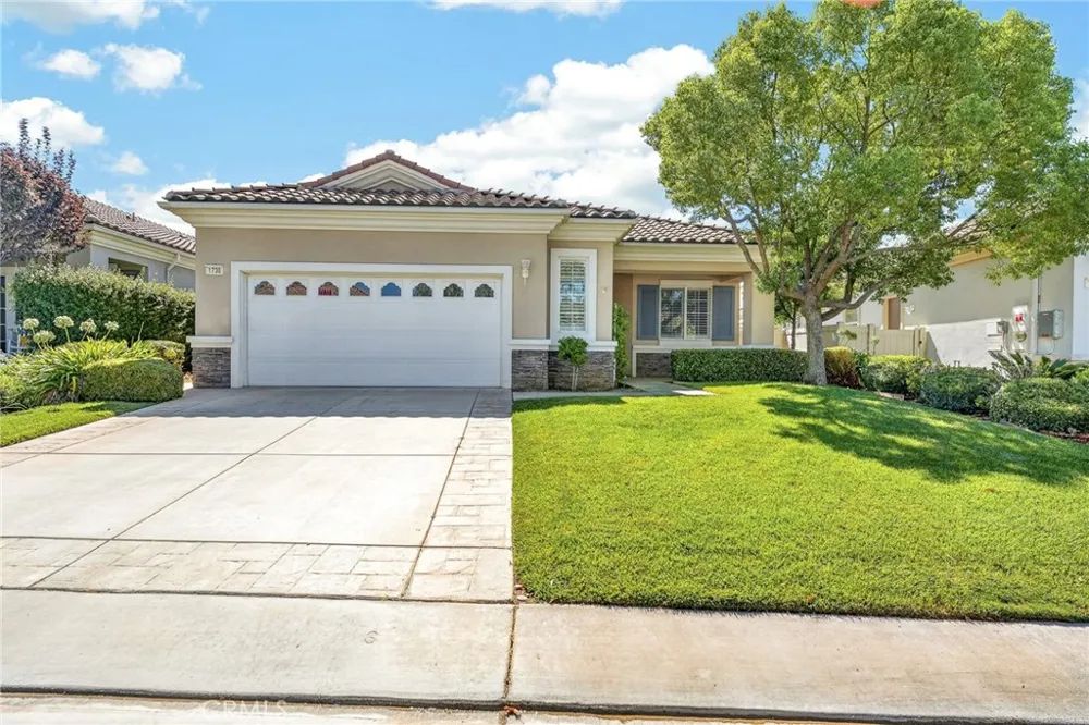 1730 Forest Oaks Beaumont, CA 92223