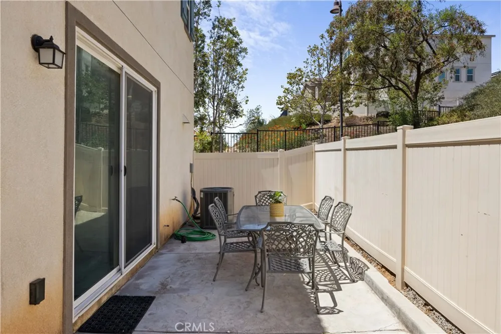 3992 Boulder Jurupa Valley, CA 92509