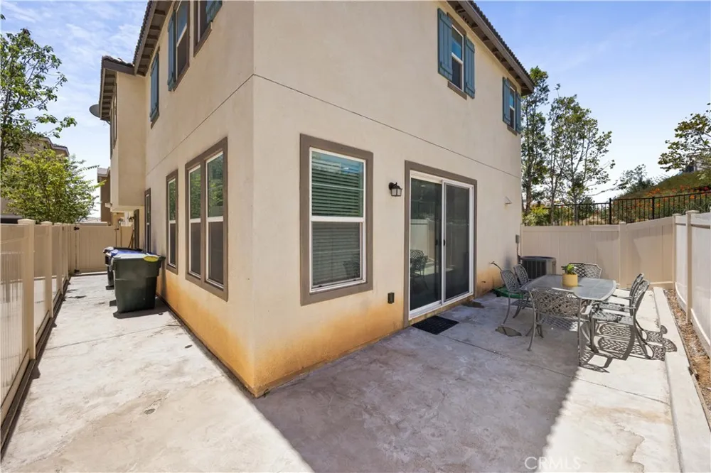 3992 Boulder Jurupa Valley, CA 92509