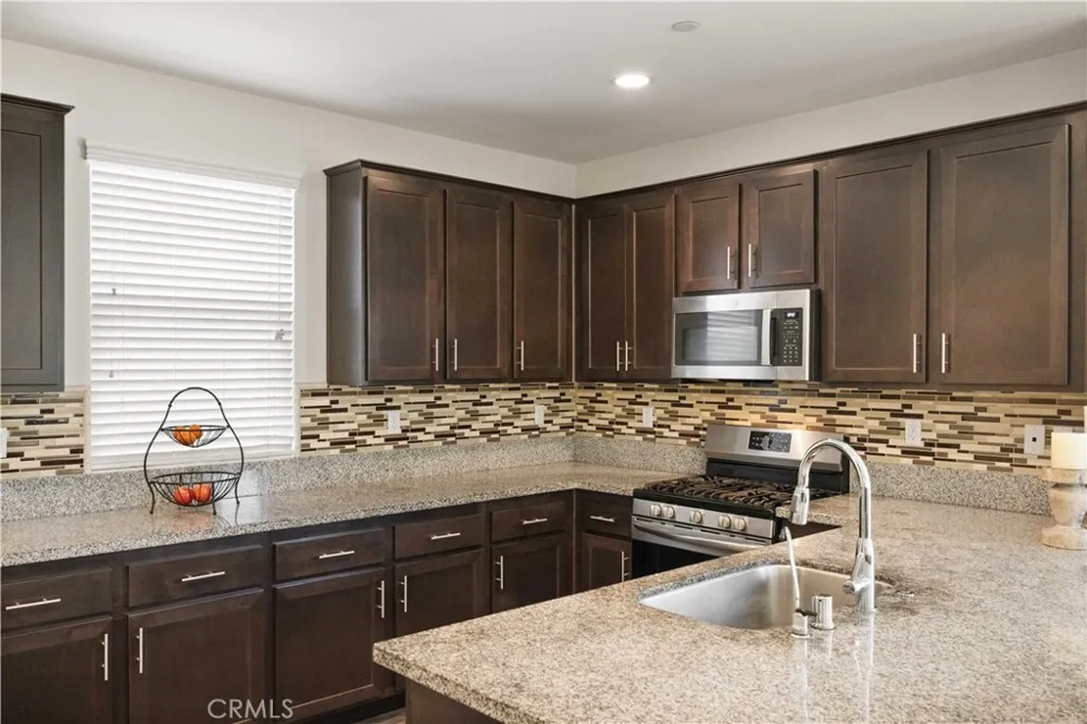 3992 Boulder Jurupa Valley, CA 92509