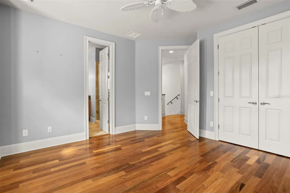 1136 S PENNSYLVANIA AVENUE Winter Park, FL 32789