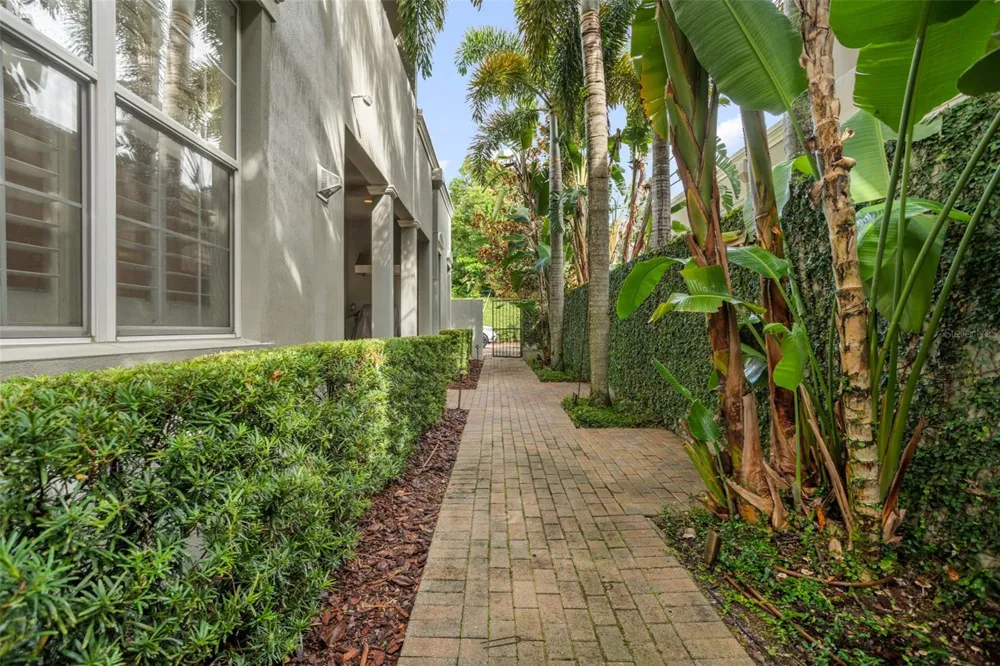 1136 S PENNSYLVANIA AVENUE Winter Park, FL 32789