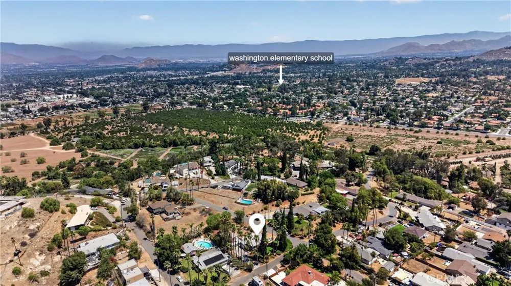 7307 Lenox Avenue Riverside, CA 92504