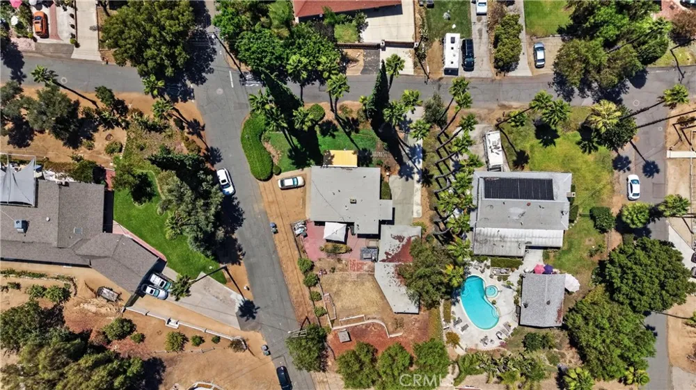 7307 Lenox Avenue Riverside, CA 92504