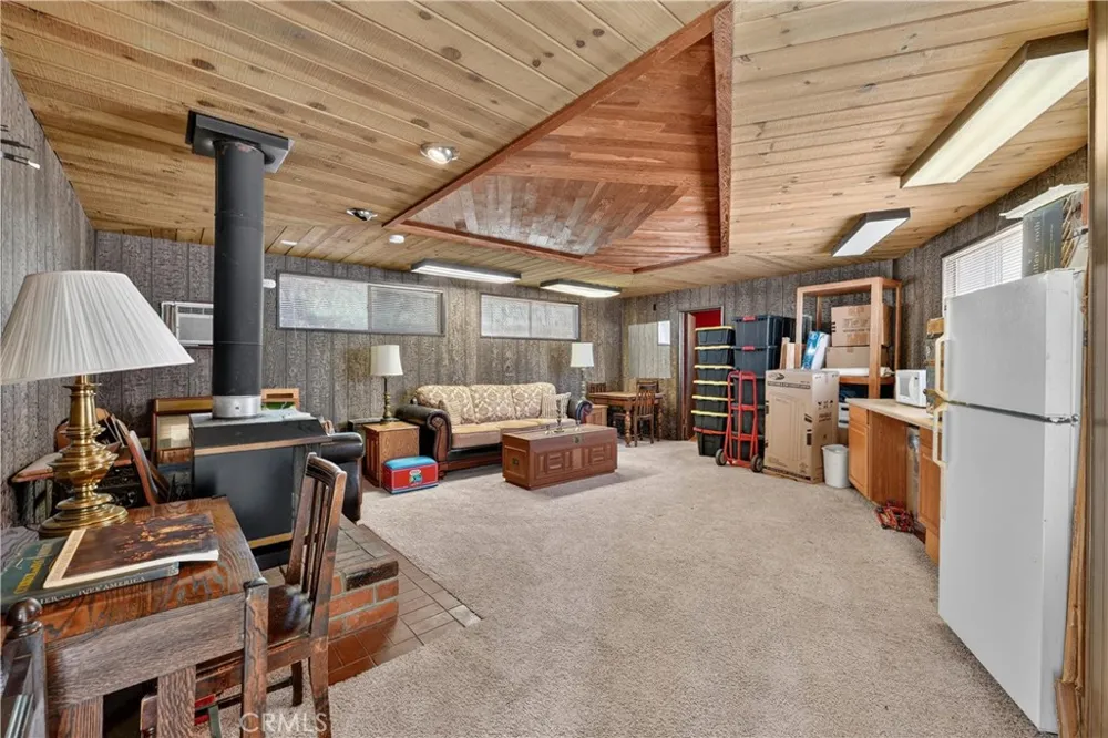 7307 Lenox Avenue Riverside, CA 92504