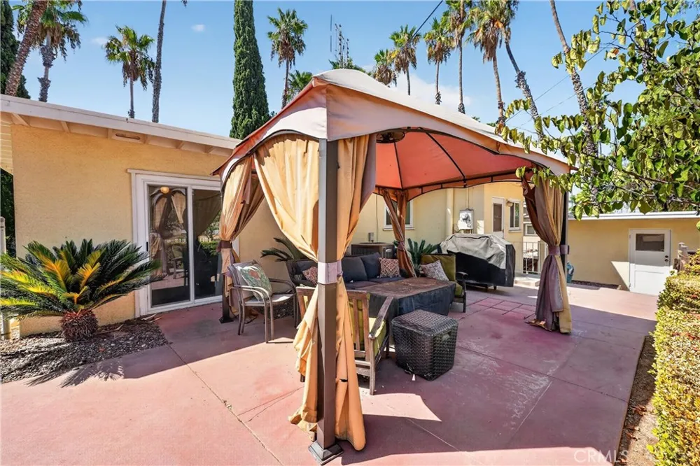 7307 Lenox Avenue Riverside, CA 92504