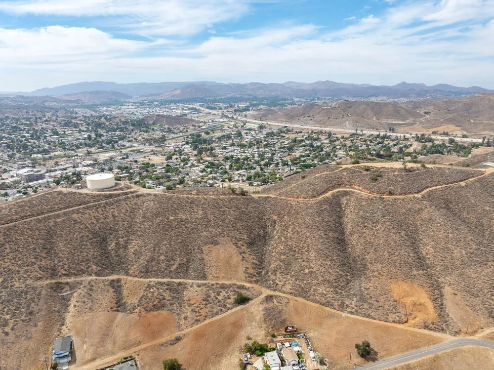 Ridge Road Lake Elsinore, CA 92530