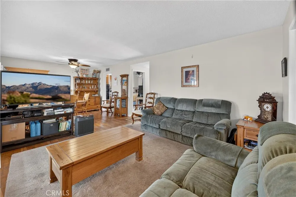 4737 Toyon Road Riverside, CA 92504