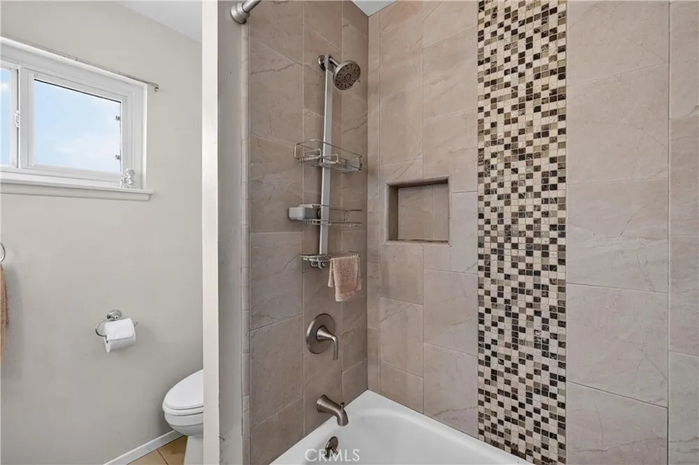 4737 Toyon Road Riverside, CA 92504
