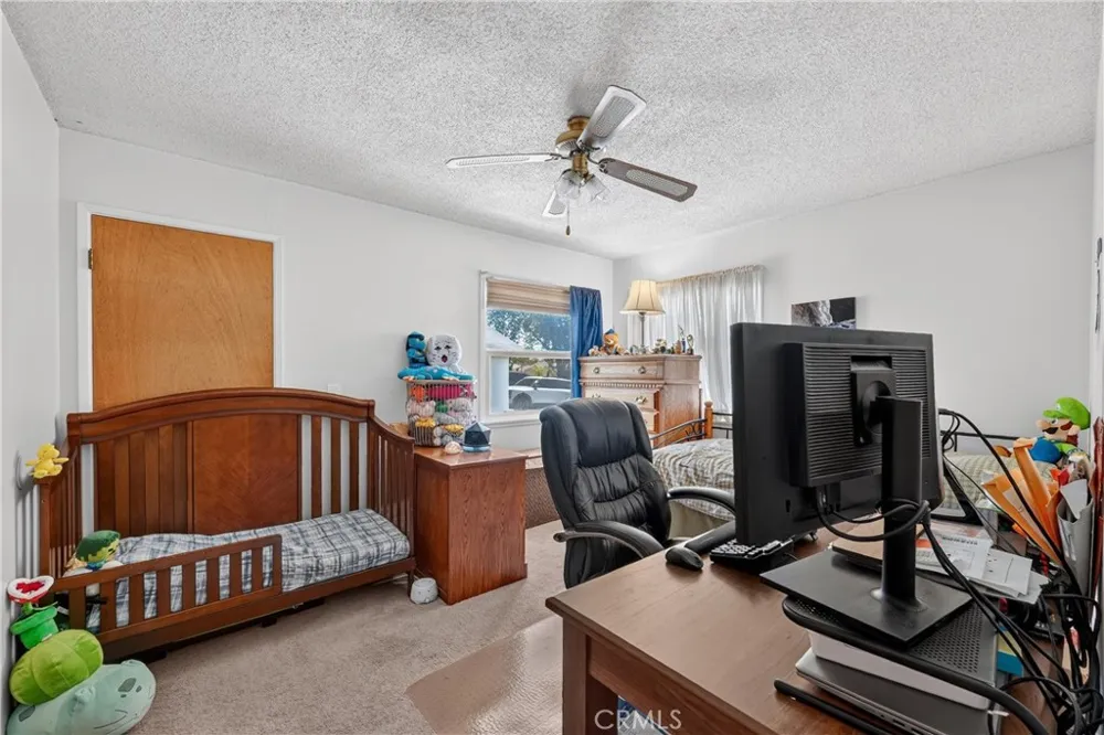 4737 Toyon Road Riverside, CA 92504