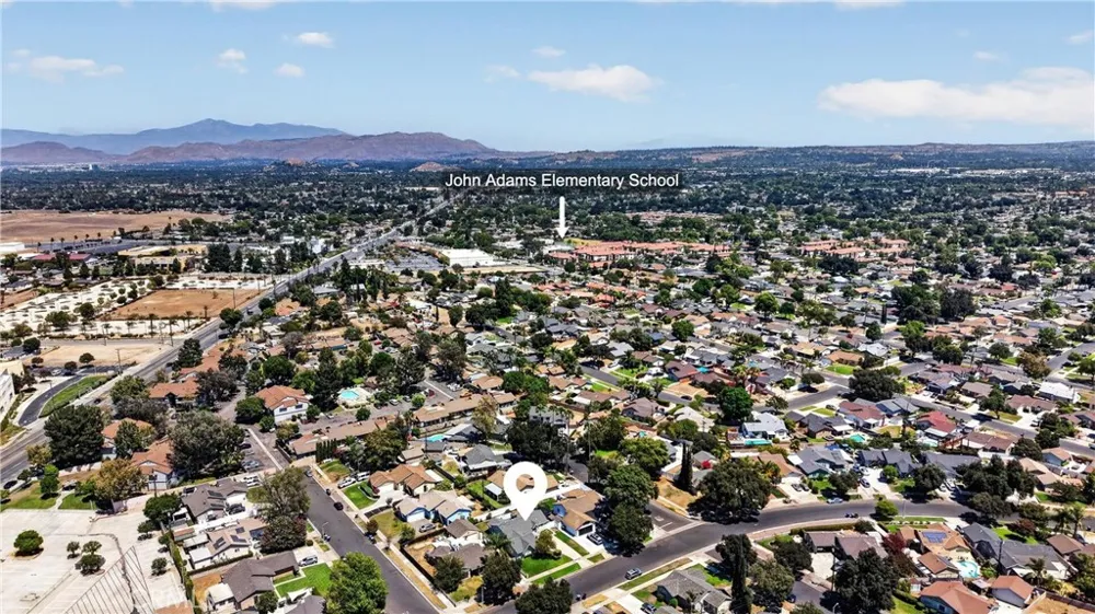 4737 Toyon Road Riverside, CA 92504