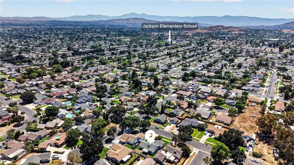 4737 Toyon Road Riverside, CA 92504