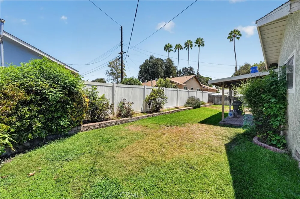 4737 Toyon Road Riverside, CA 92504