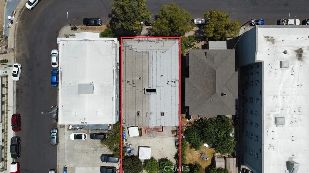 1943 Estrella Avenue Los Angeles, CA 90007