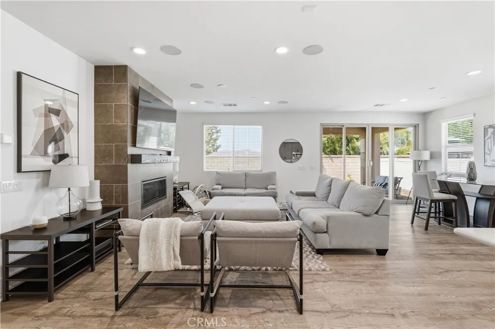 3029 Homeward Hemet, CA 92543