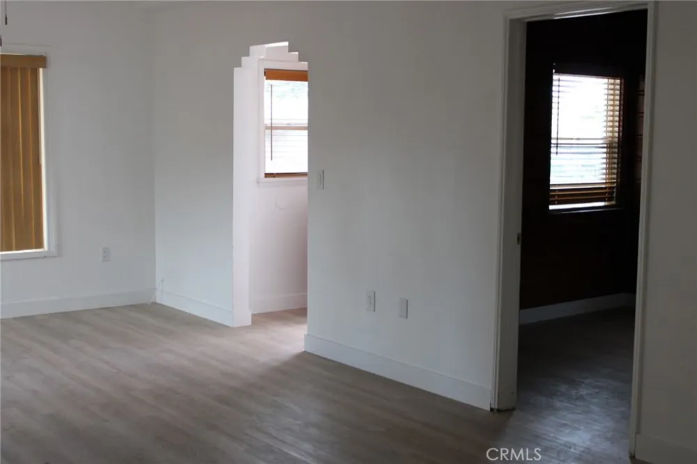 965 Florence Colton, CA 92324