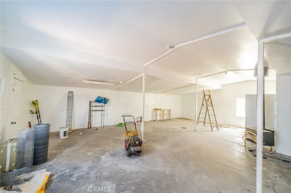 3303 HWY 2 Wrightwood, CA 92379