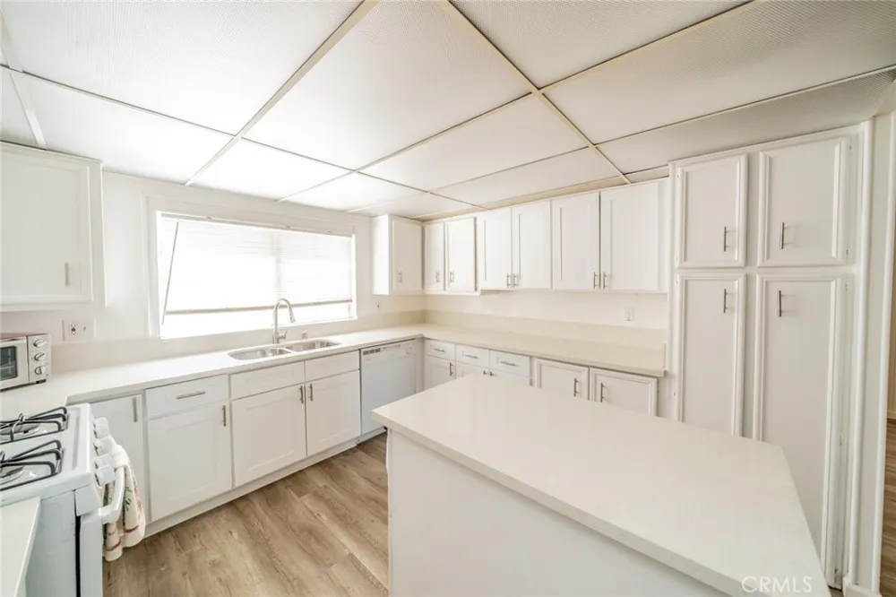 3303 HWY 2 Wrightwood, CA 92379