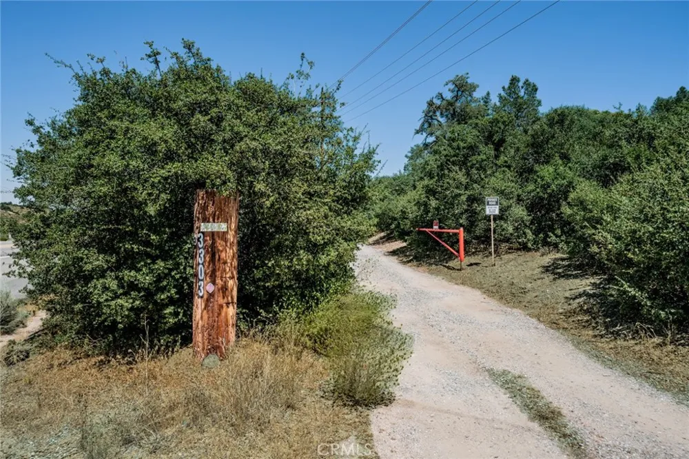 3303 HWY 2 Wrightwood, CA 92379