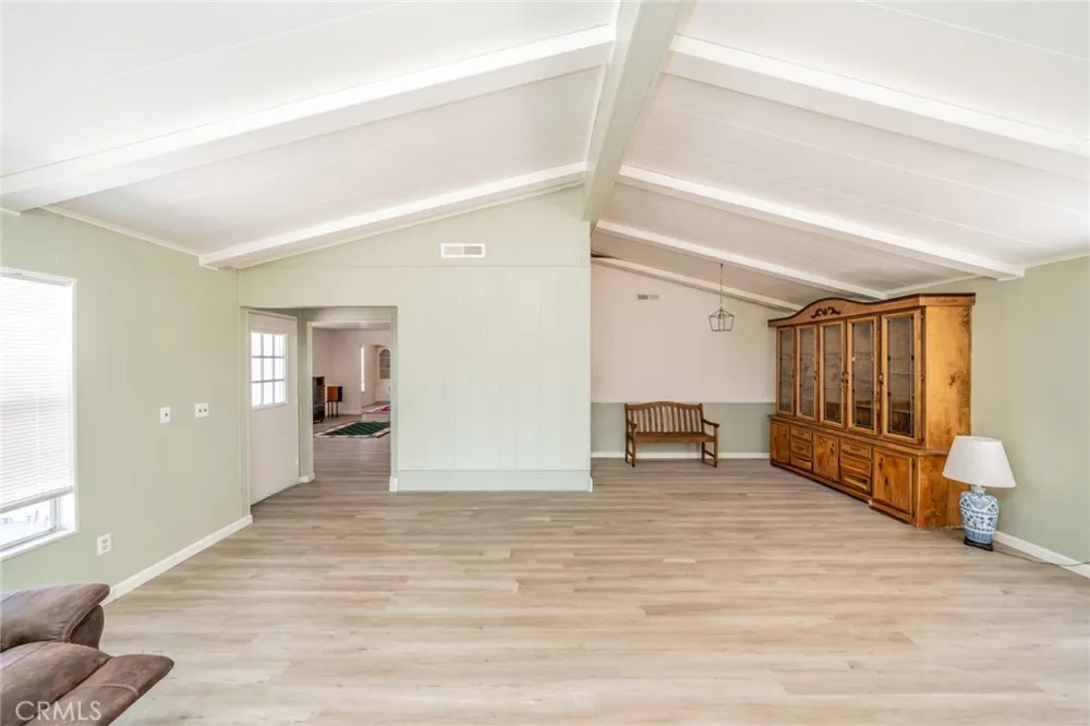 3303 HWY 2 Wrightwood, CA 92379