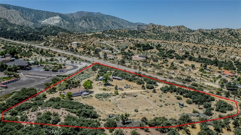3303 HWY 2 Wrightwood, CA 92379