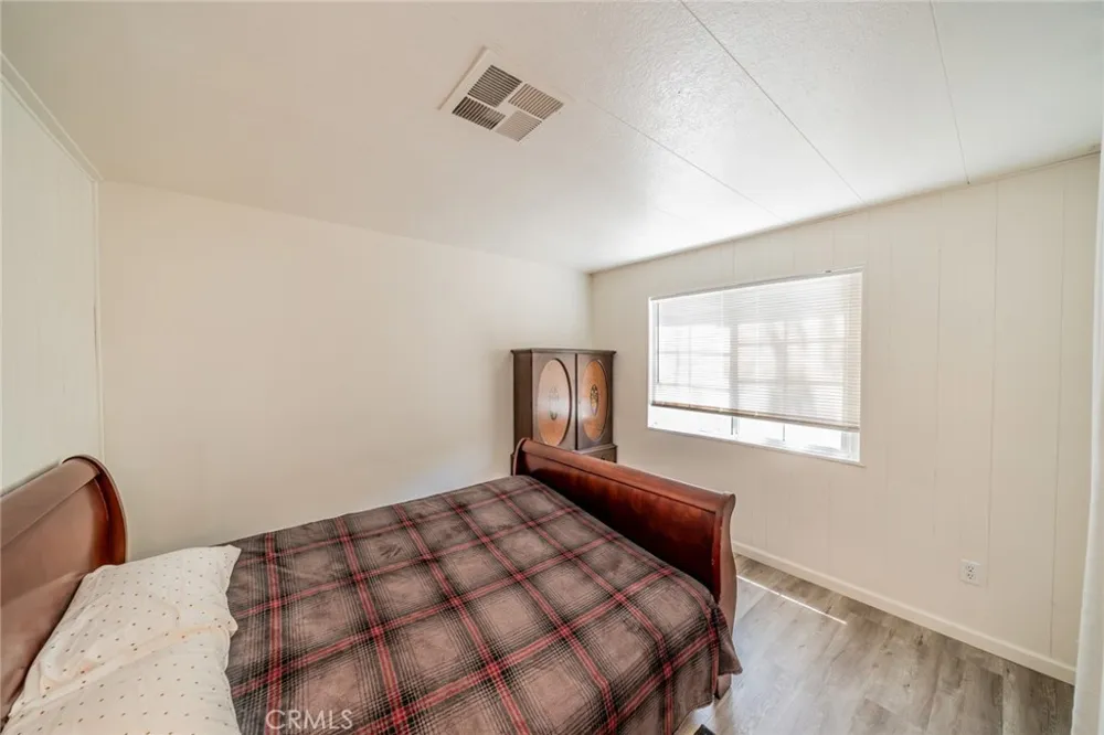 3303 HWY 2 Wrightwood, CA 92379