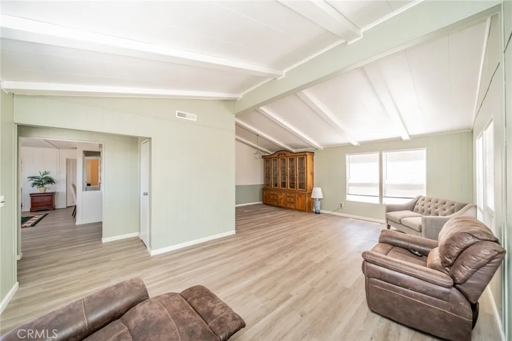 3303 HWY 2 Wrightwood, CA 92379