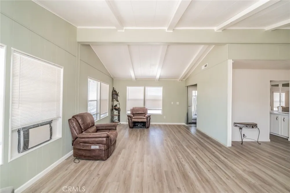 3303 HWY 2 Wrightwood, CA 92379