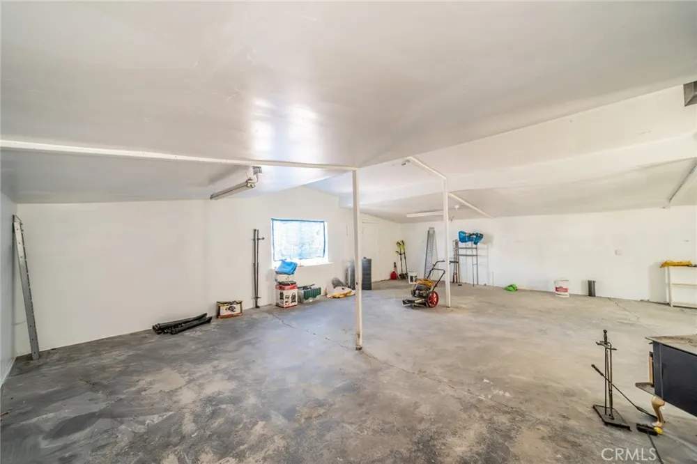 3303 HWY 2 Wrightwood, CA 92379