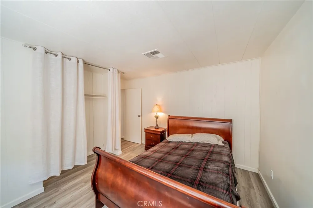 3303 HWY 2 Wrightwood, CA 92379