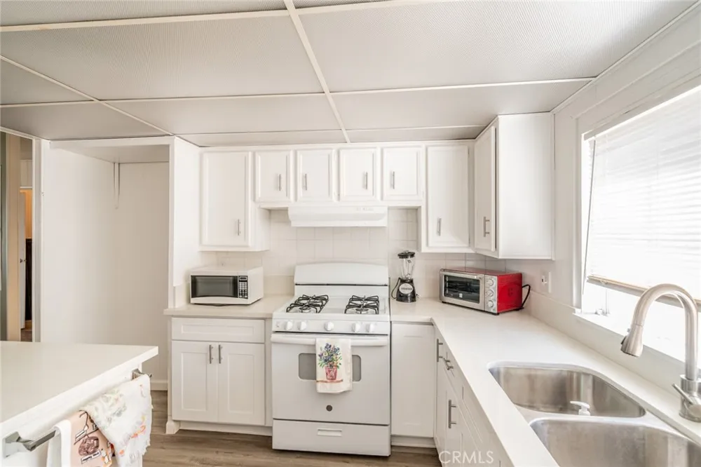 3303 HWY 2 Wrightwood, CA 92379