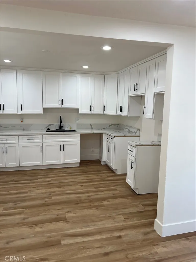10807 Dumond Bloomington, CA 92316