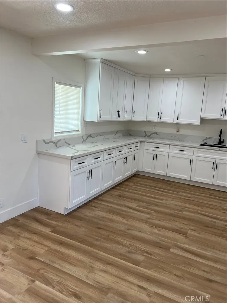 10807 Dumond Bloomington, CA 92316