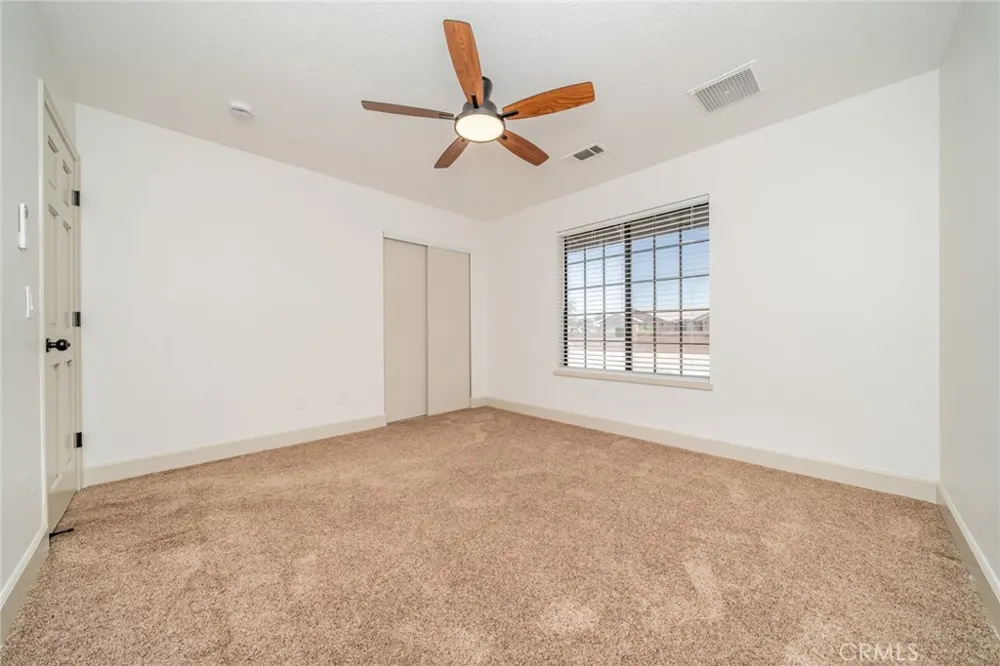 13786 Crow Apple Valley, CA 92307