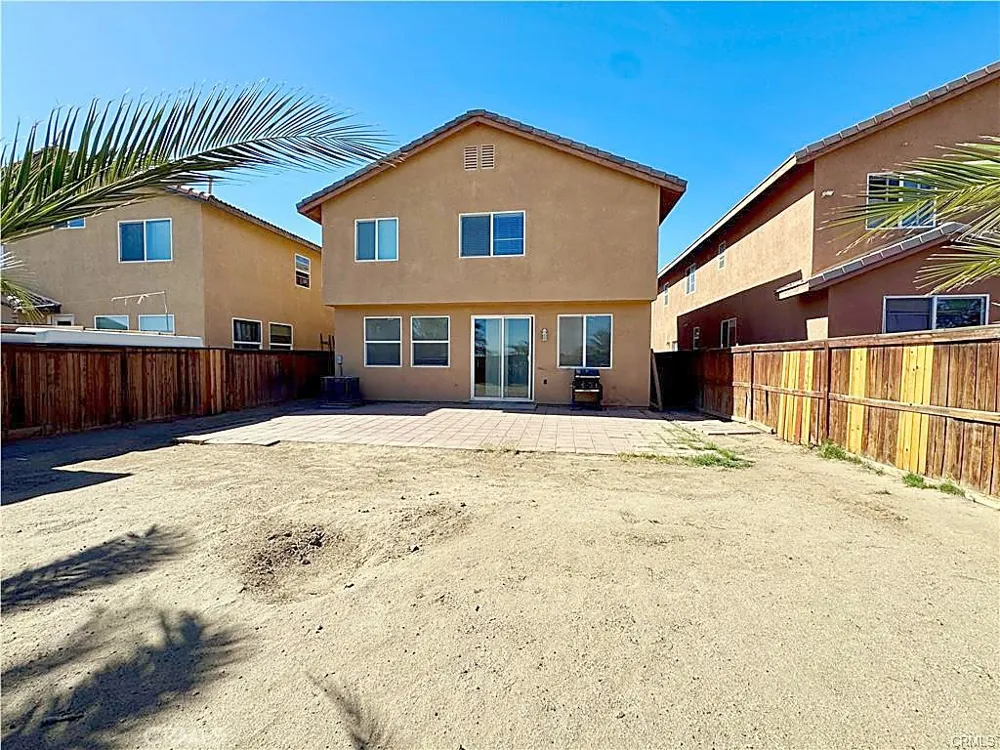 14444 Moon Valley Victorville, CA 92394
