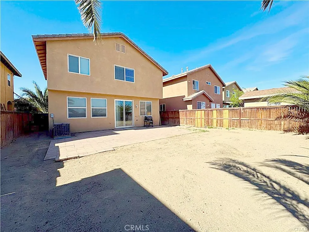 14444 Moon Valley Victorville, CA 92394