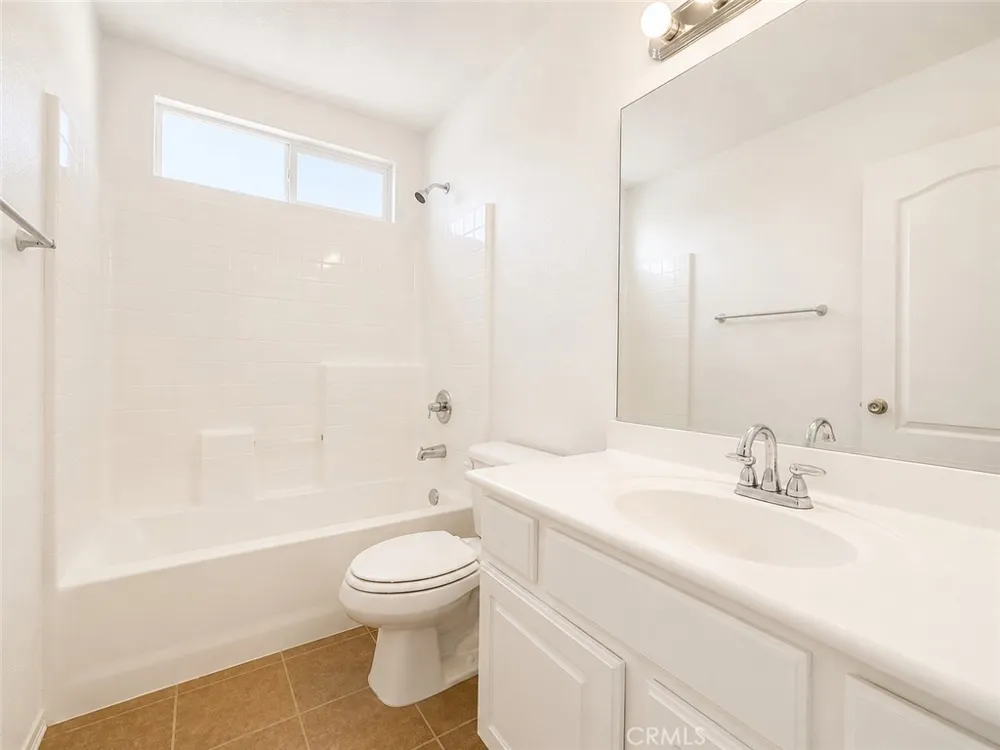 14444 Moon Valley Victorville, CA 92394