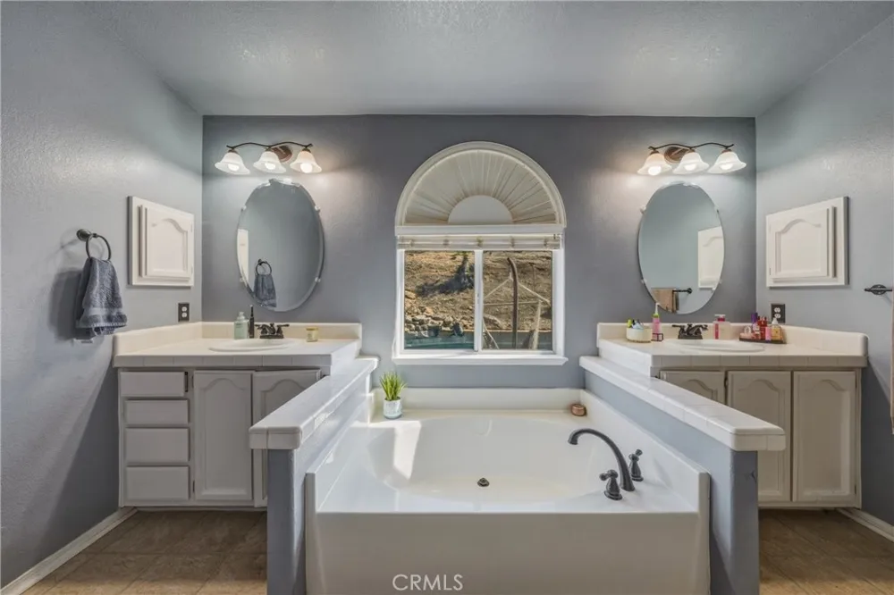 20766 Yankee Valley Hidden Valley Lake, CA 95467