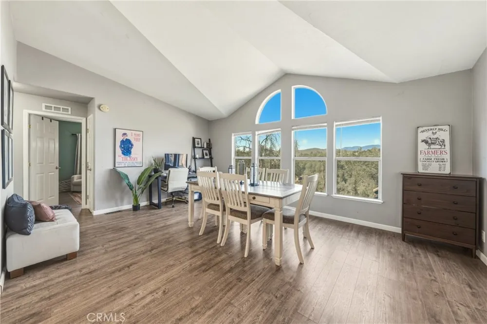 20766 Yankee Valley Hidden Valley Lake, CA 95467