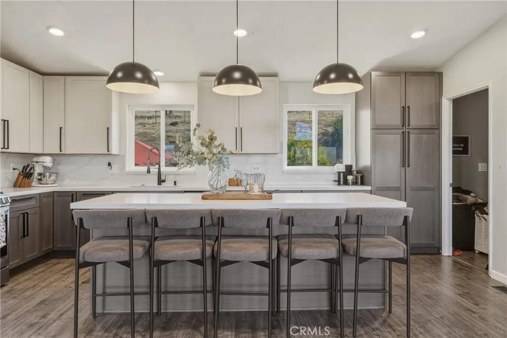 20766 Yankee Valley Hidden Valley Lake, CA 95467