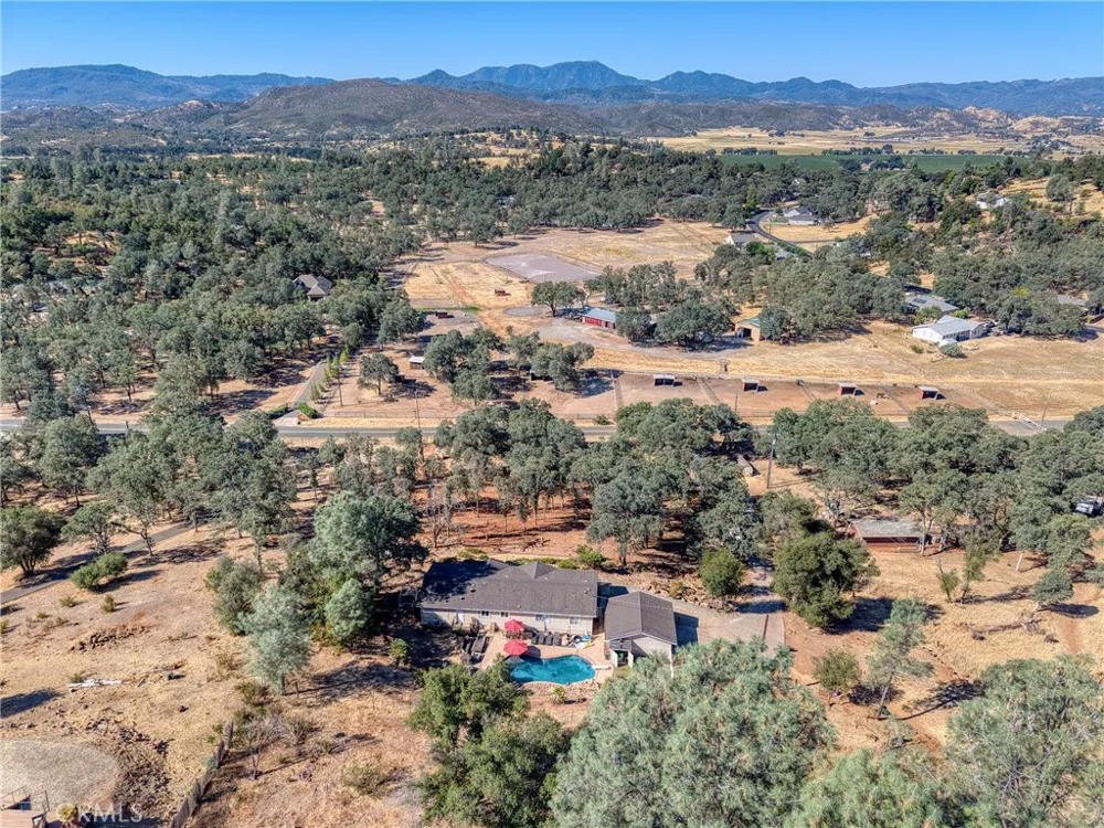 20766 Yankee Valley Hidden Valley Lake, CA 95467