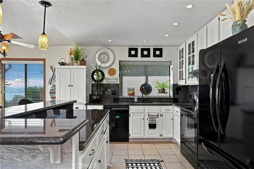 3333 Riviera West Dr. Kelseyville, CA 95451