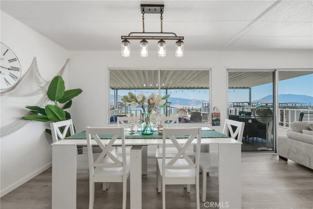 4356 Lakeshore Lakeport, CA 95453