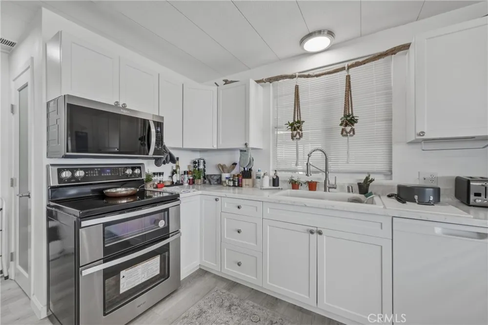 4356 Lakeshore Lakeport, CA 95453