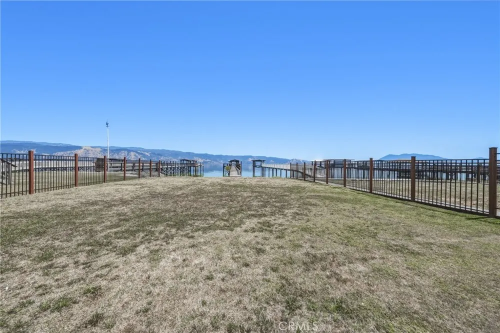 4356 Lakeshore Lakeport, CA 95453