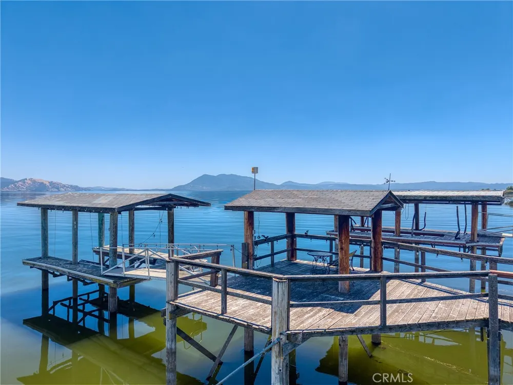 4356 Lakeshore Lakeport, CA 95453