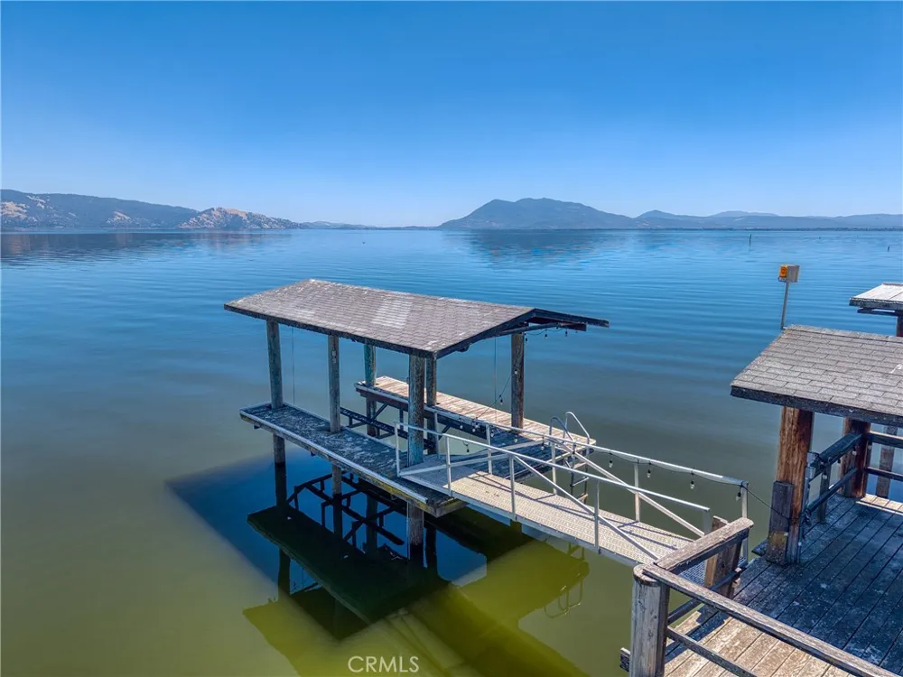 4356 Lakeshore Lakeport, CA 95453