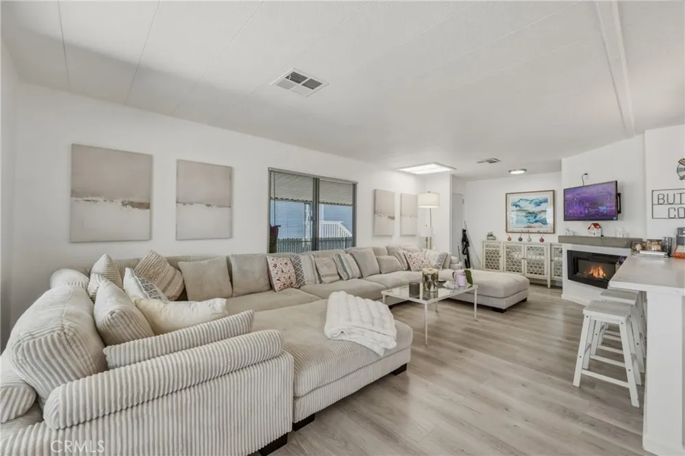 4356 Lakeshore Lakeport, CA 95453