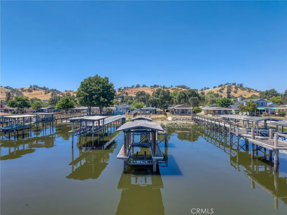 4356 Lakeshore Lakeport, CA 95453